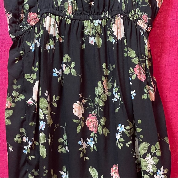 NWT RUE21 BLACK FLORAL DRESS SIZE S - Picture 11 of 16